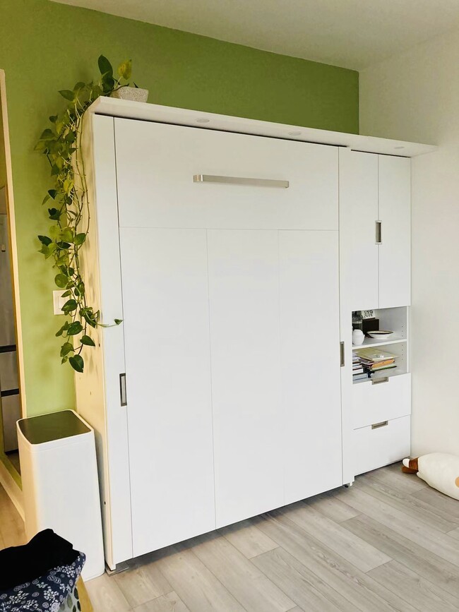 Building Photo - 1111 Boylston St