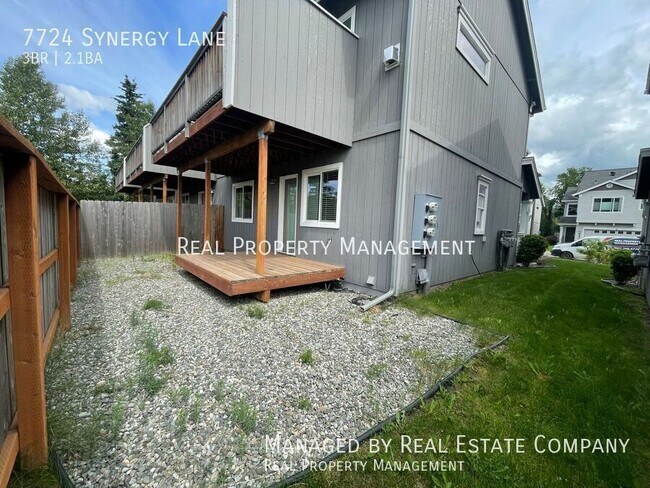 Foto del edificio - 7724 Synergy Ln