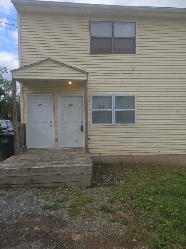 Foto principal - 1827 Jerome St SE