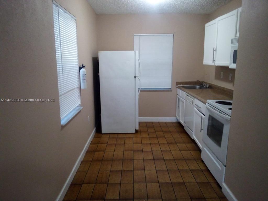Foto principal - 752 NW 4th St