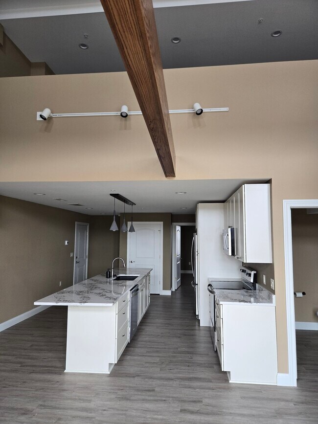 Foto del edificio - 208 3rd Ave W