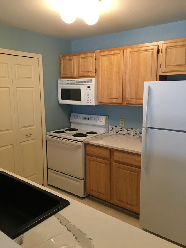Foto principal - 15200 Silver Pkwy