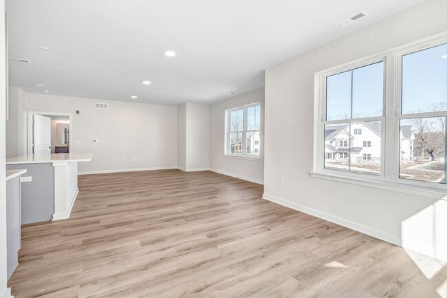 Interior Photo - Kinsley