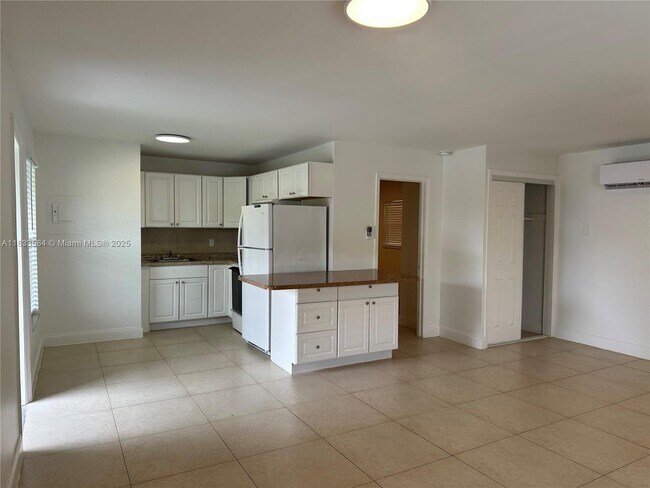 Foto del edificio - 1411 N Dixie Hwy