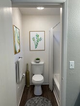 Building Photo - Arbor Ridge 1