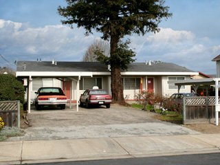 Primary Photo - 2595 La Paloma Ln