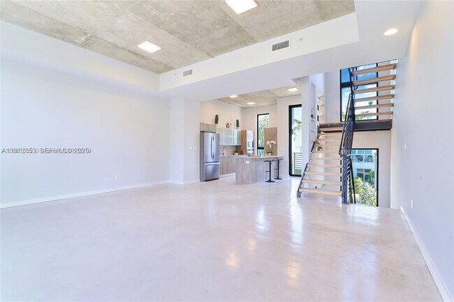 Foto del edificio - 645 NE 4th Ave