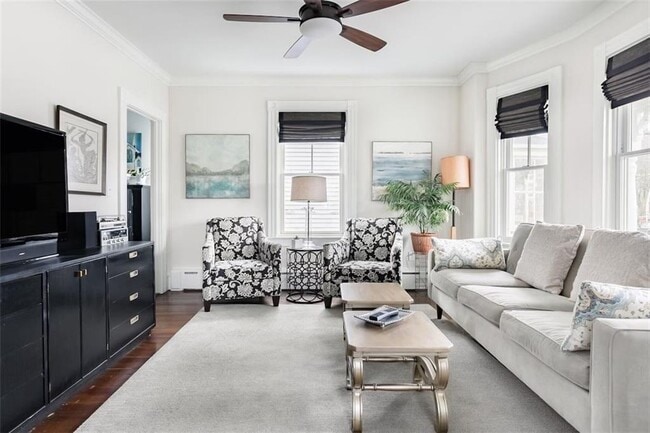 Building Photo - 16 Carroll Ave