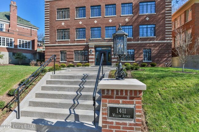Foto del edificio - 1411 Willow Ave