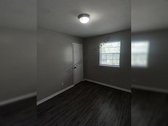 Foto del edificio - 405 Paula Dr