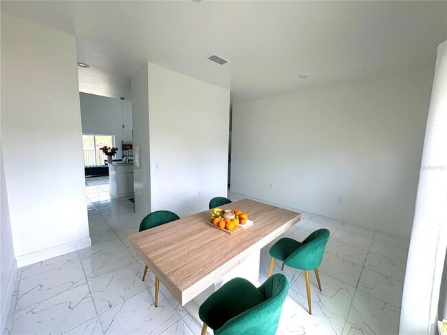 Building Photo - 7044 Brickell Ct