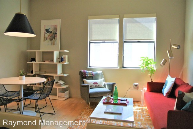 Building Photo - 1 br, 1 bath House - 2117 S St. #208