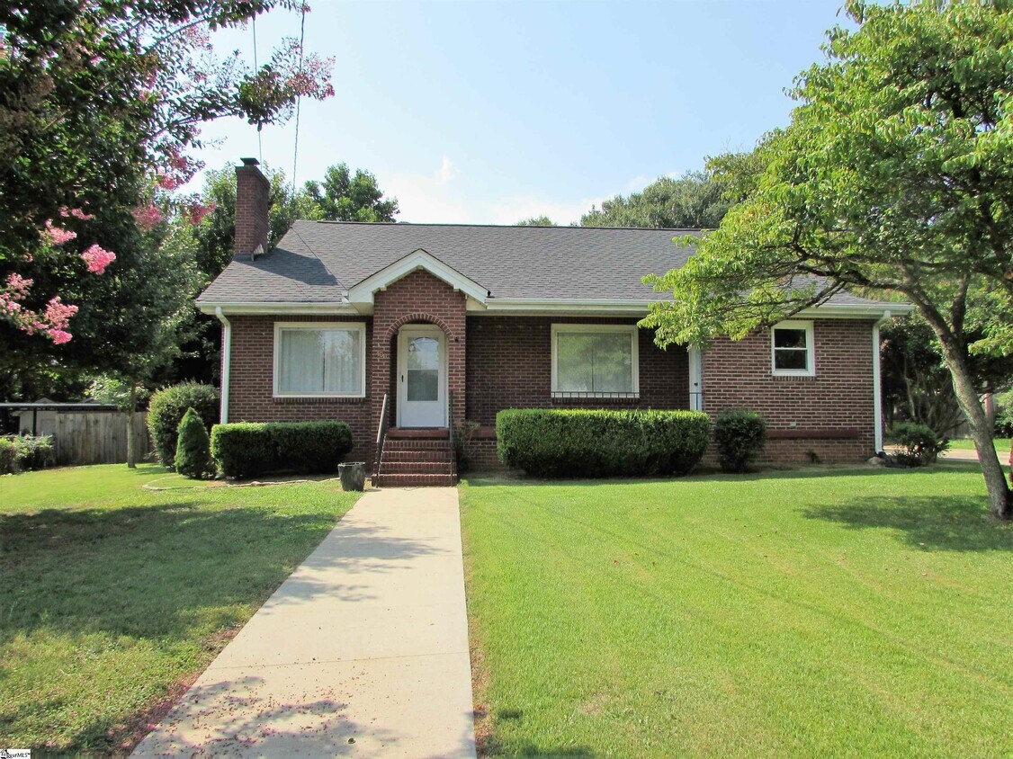 Primary Photo - 409 Darlington Ave