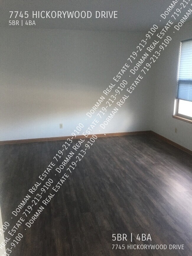 Foto del edificio - 7745 Hickorywood Dr