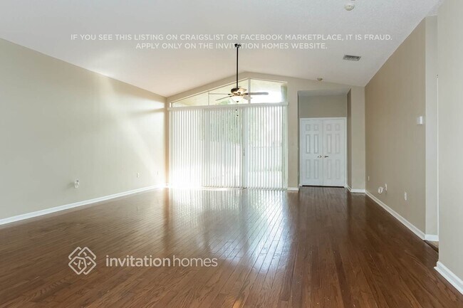 Foto del edificio - 6119 Oak Bluff Way