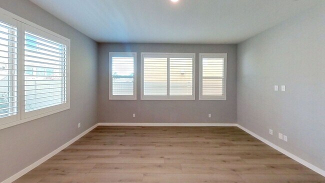 Building Photo - PRICE REDUCTION!! Gorgeous 3 Bed 2.5 Bath ...