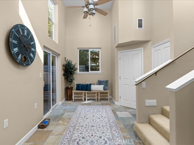 Building Photo - 735 Cabrillo Pl