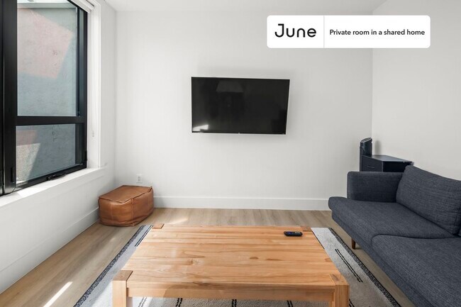 Building Photo - Room in Shared 3 bed/2 bath home in Dupont Circle