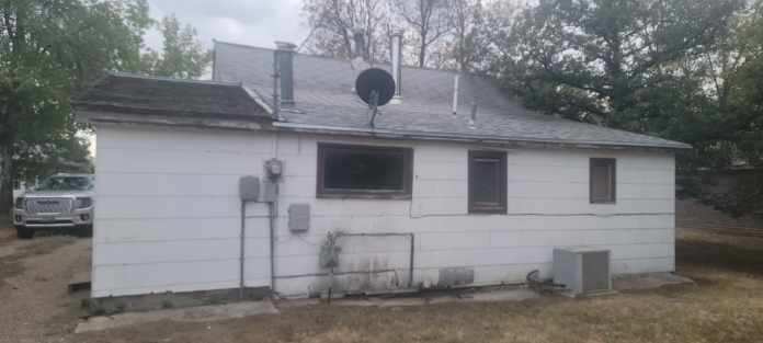 Foto del edificio - 409 2nd Ave SE