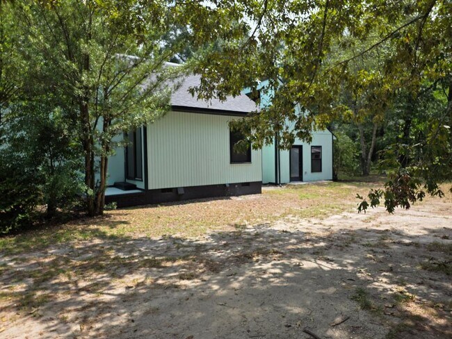 Foto del edificio - 2824 W Black Creek Rd
