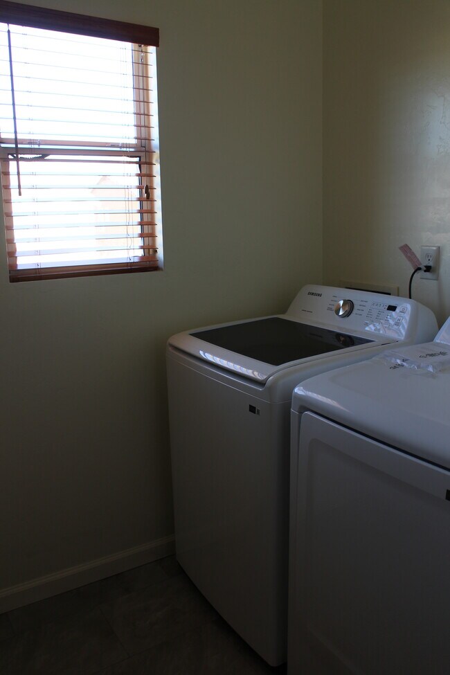 Foto del edificio - 4190 E Deer Dancer Way