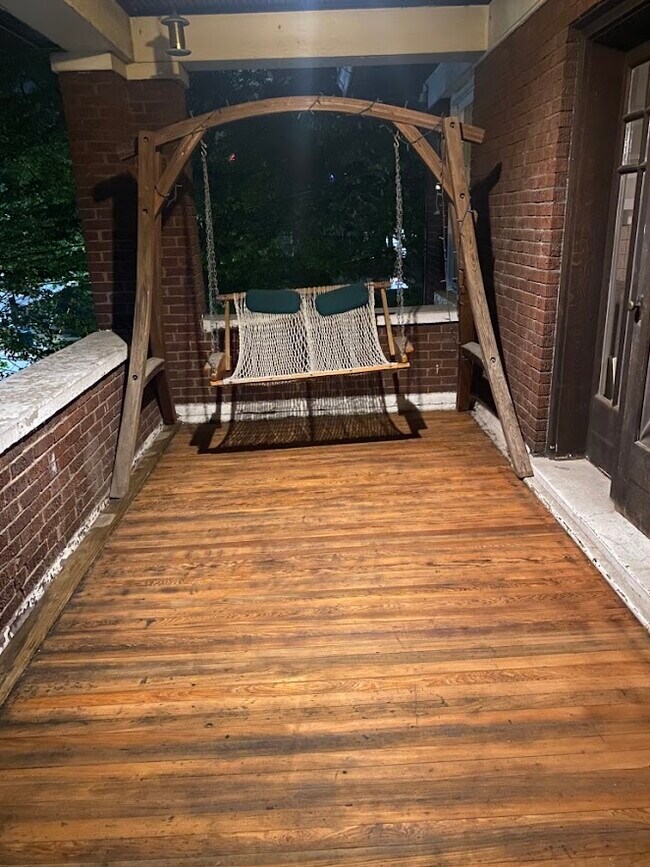 lovely private relaxing porch, with swing. - 339-2 Probasco St