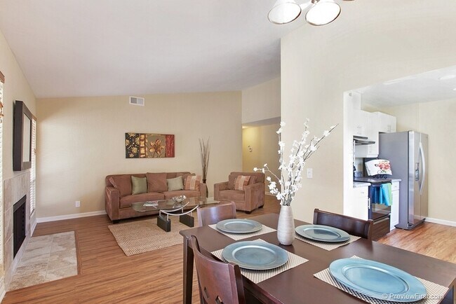 Foto del edificio - 4 Bedroom Home Paradise Hills!