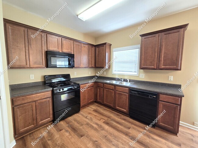 Foto del edificio - 1722 Coleville Oak Ln