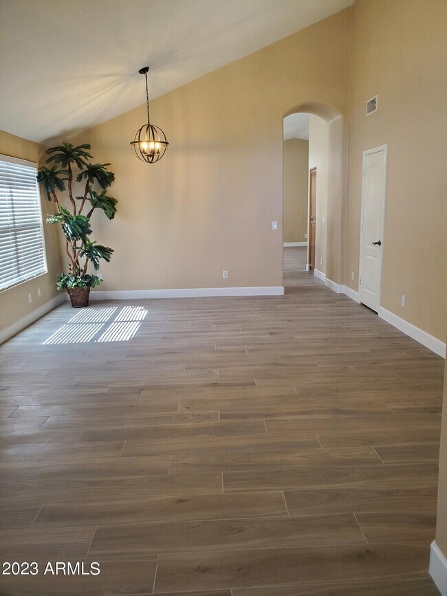 Foto del edificio - 1737 E Morgan Ct