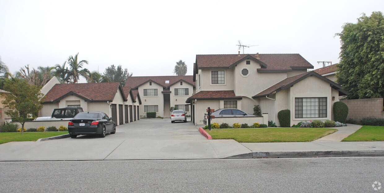 Building Photo - 540 S San Jose Ave