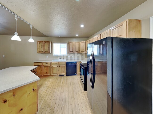 Foto del edificio - 3703 Lake Vista Dr