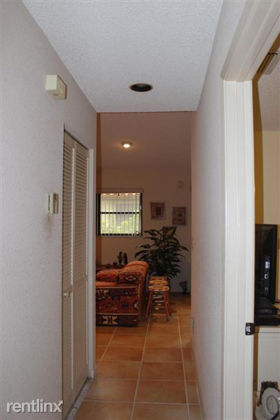 Building Photo - 6223 Kings Gate Cir