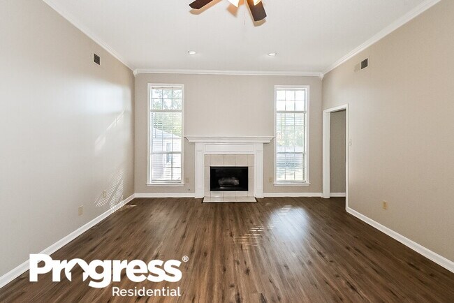 Building Photo - 5856 Southbend Ln