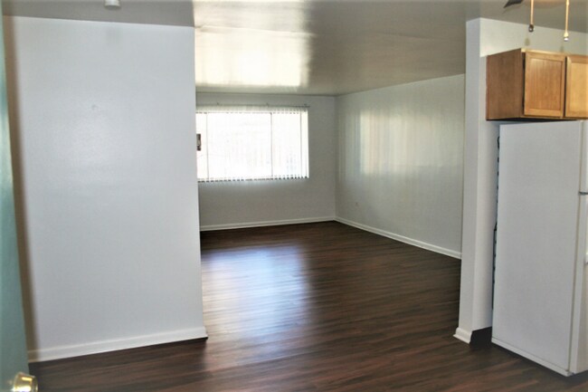 Foto del edificio - 909 Pearl St