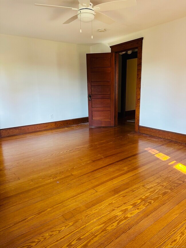 Foto del edificio - 34 Wilford Ave