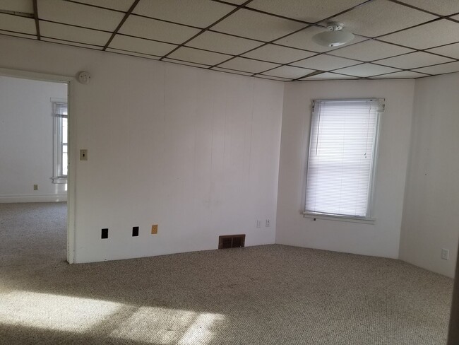 Building Photo - 2115 Walnut St