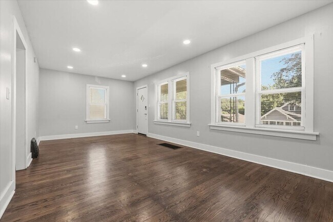 Foto del edificio - 6031 Pine St