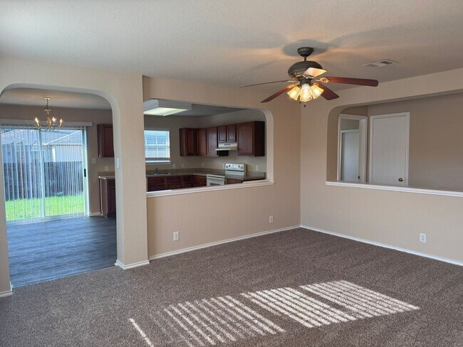 Building Photo - 145 Brahma Way
