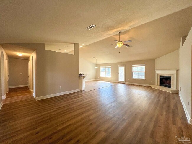 Foto del edificio - 5588 Inspiration Street