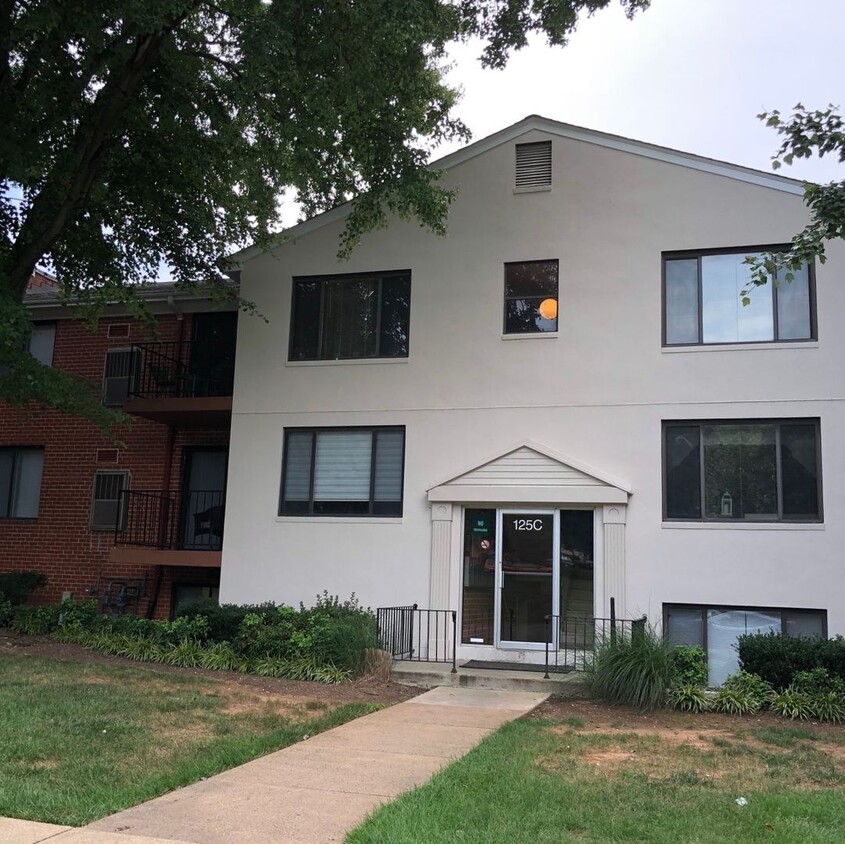 Foto principal - Leesburg Condo with Balcony