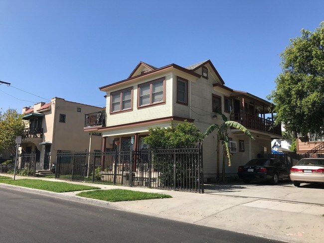 Foto del edificio - 801 Olive Ave
