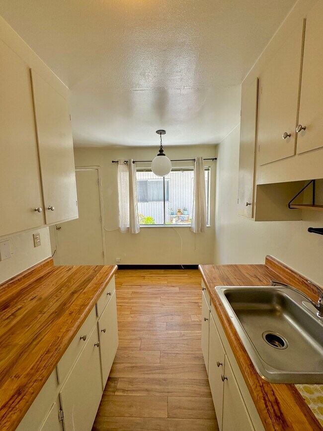 Foto del edificio - 870 Grove St