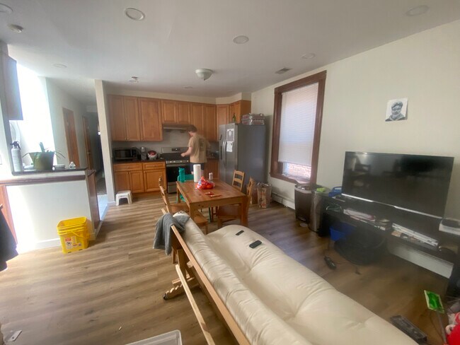 Photo - 129 Cedar St Apartment