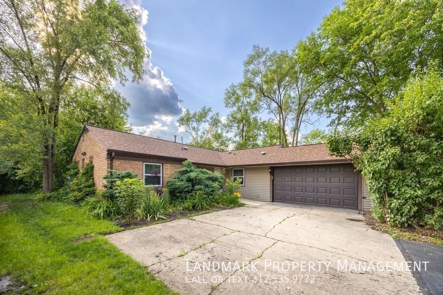 Primary Photo - 109 Lawton Ln