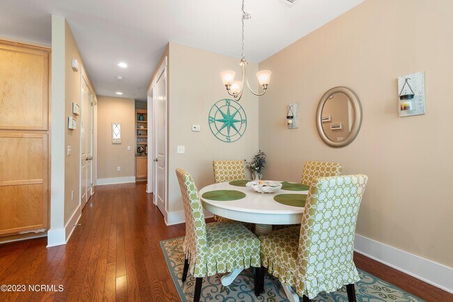 Foto del edificio - 2537 St James Dr SE