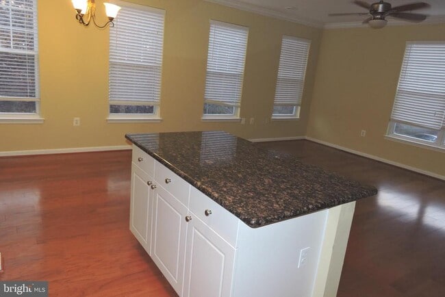 Building Photo - 11383 Aristotle Dr