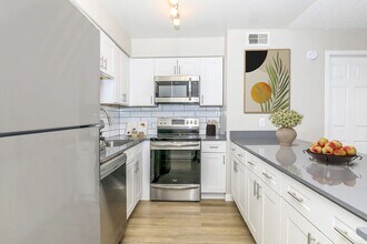 Building Photo - Cove on 44th Apartments