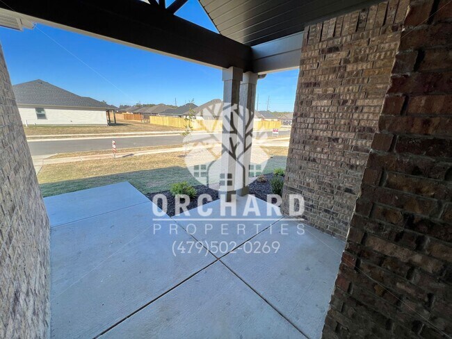 Foto del edificio - Single-Family Home- Desirable Huntley Plan