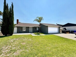 Building Photo - 7415 Cherimoya Ct