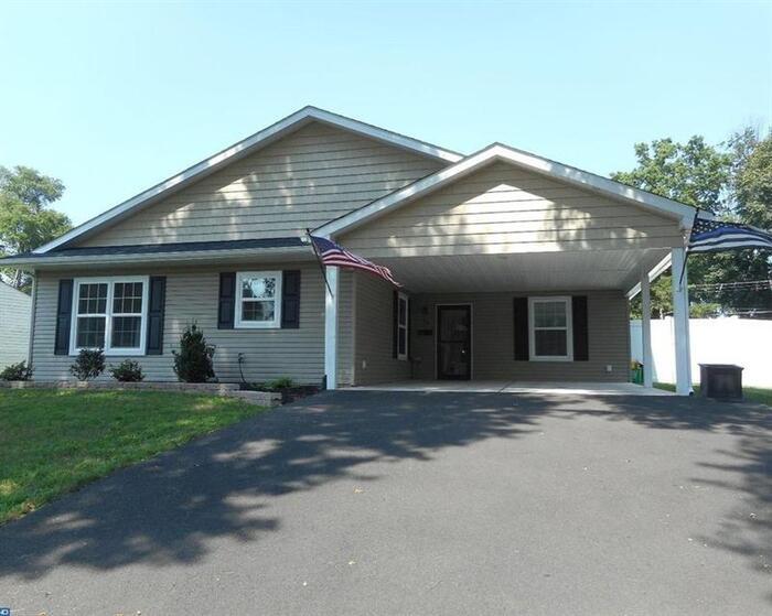 Foto principal - 39 Timber Ln, Levittown, PA, 19054